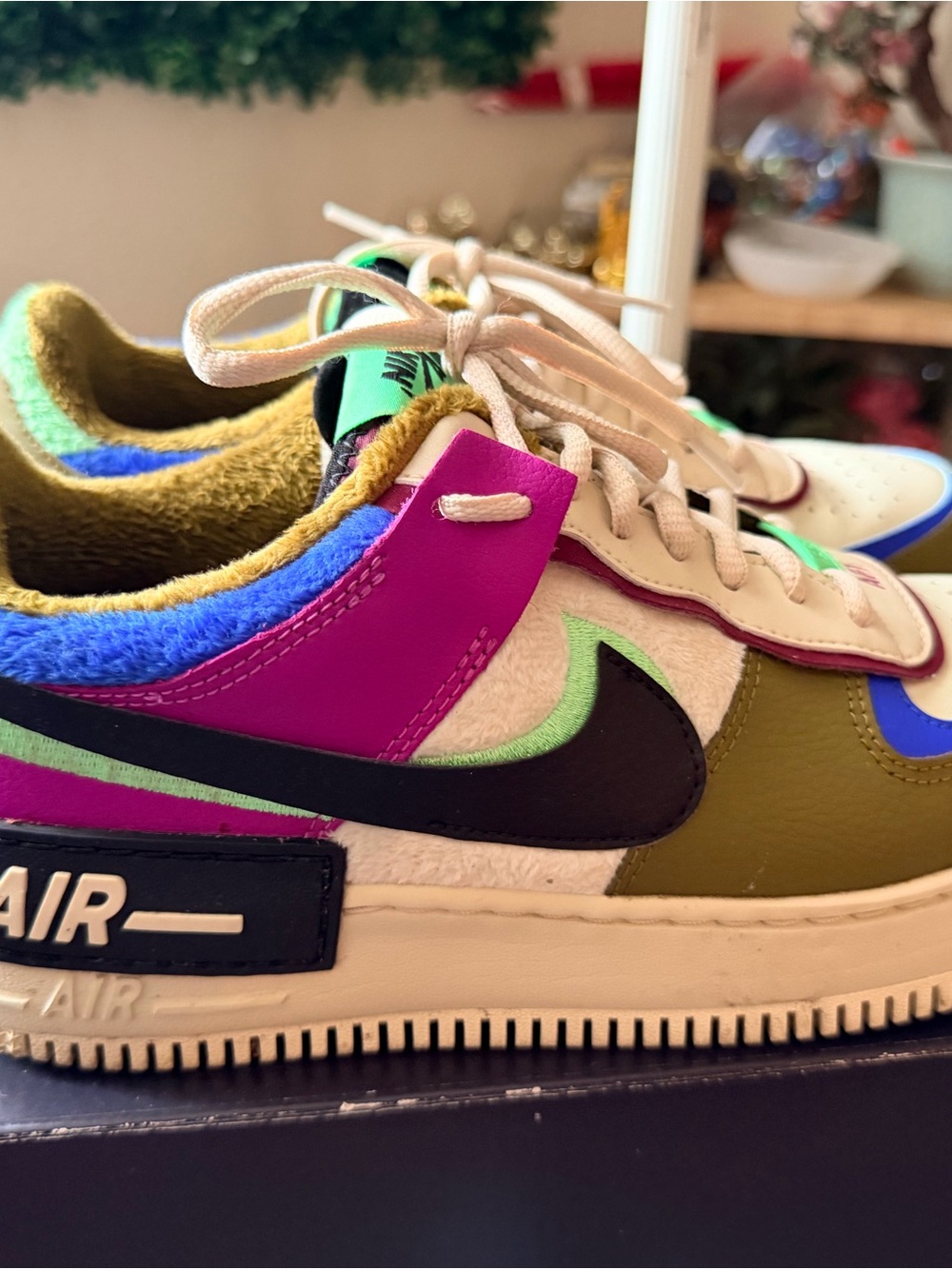 Nike Multicolor Low-Top Sneakers with Purple, Green & Blue Accents